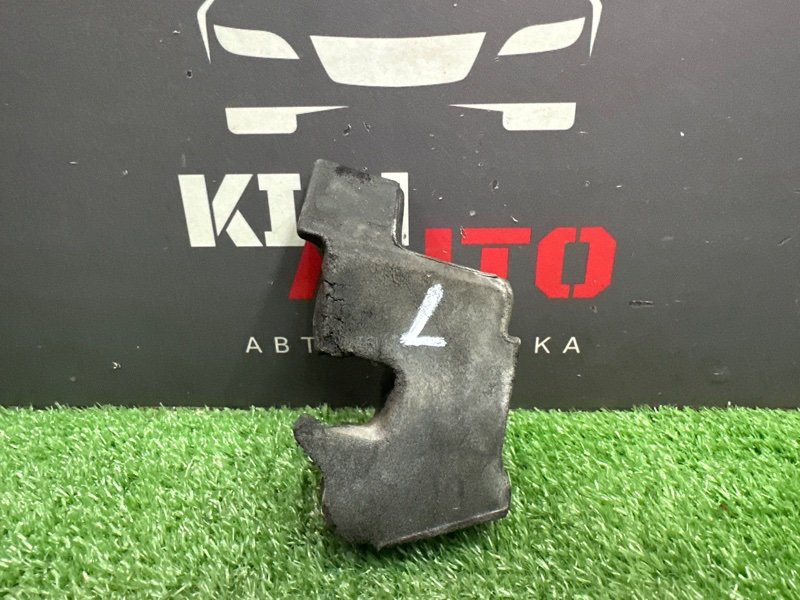 Уголок жабо Hyundai Solaris 1 2013