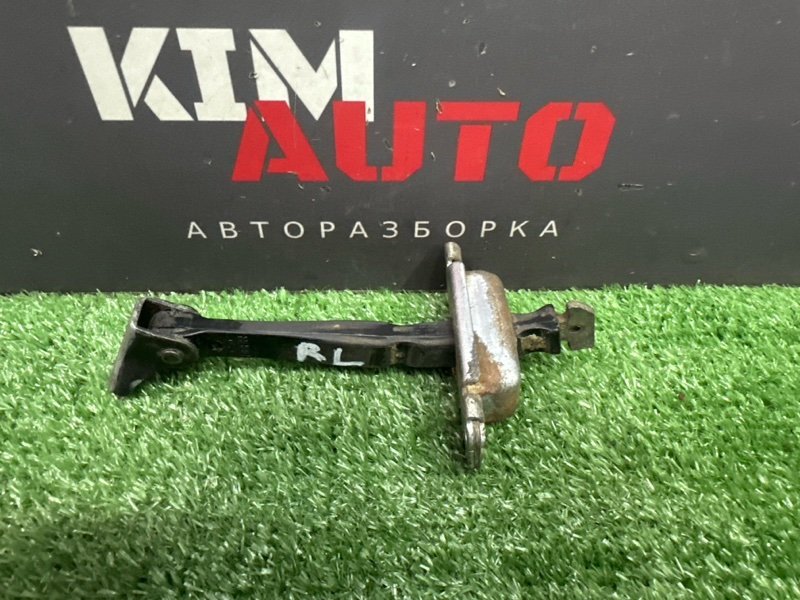 Ограничитель двери Hyundai Solaris 1 2013