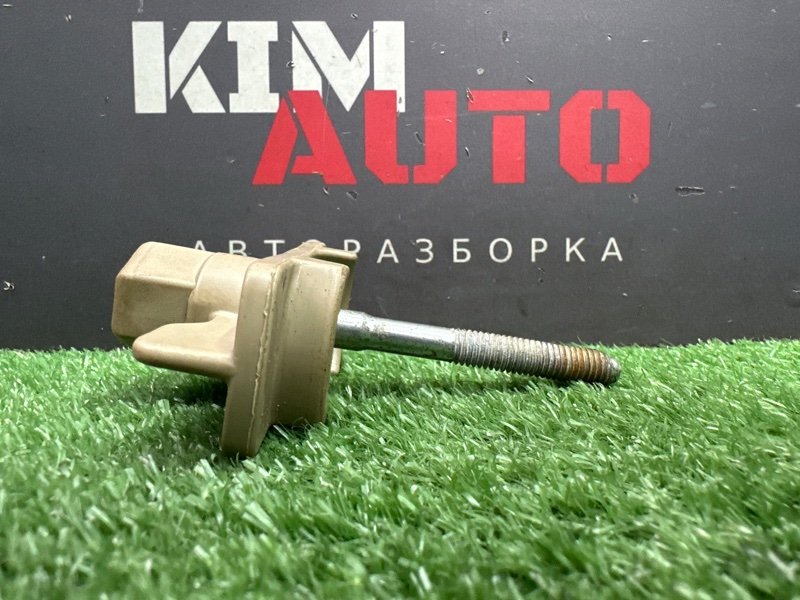 Крепление запасного колеса Hyundai Solaris 1 2013