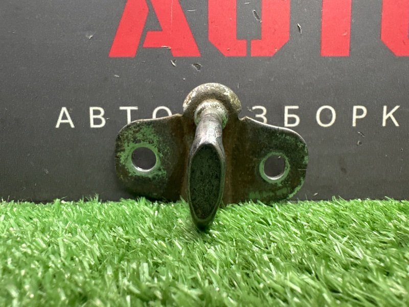 Ответная часть замка багажника Hyundai Solaris 1 2013