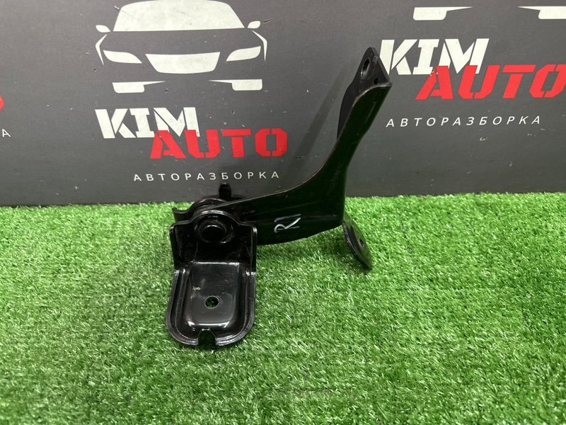 Крепление сиденья Hyundai Solaris 1 2013