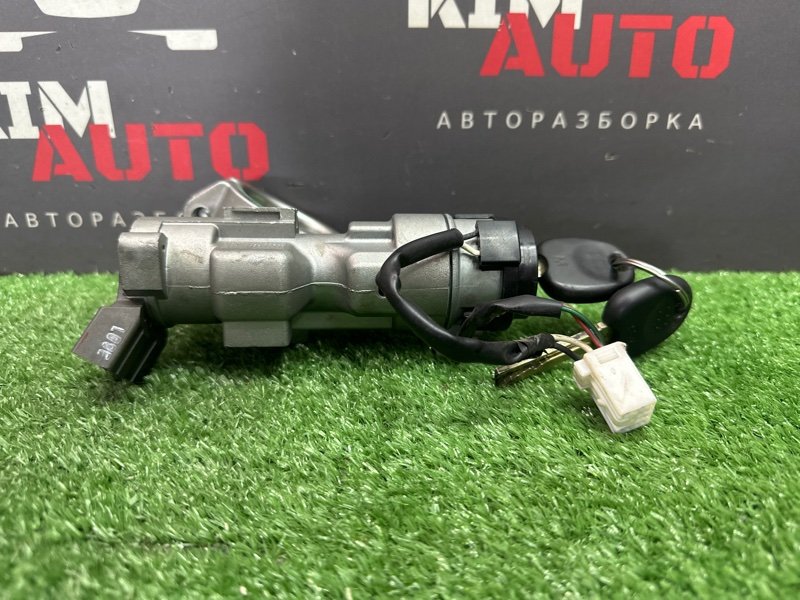Замок зажигания с ключом Hyundai Solaris 1 2013