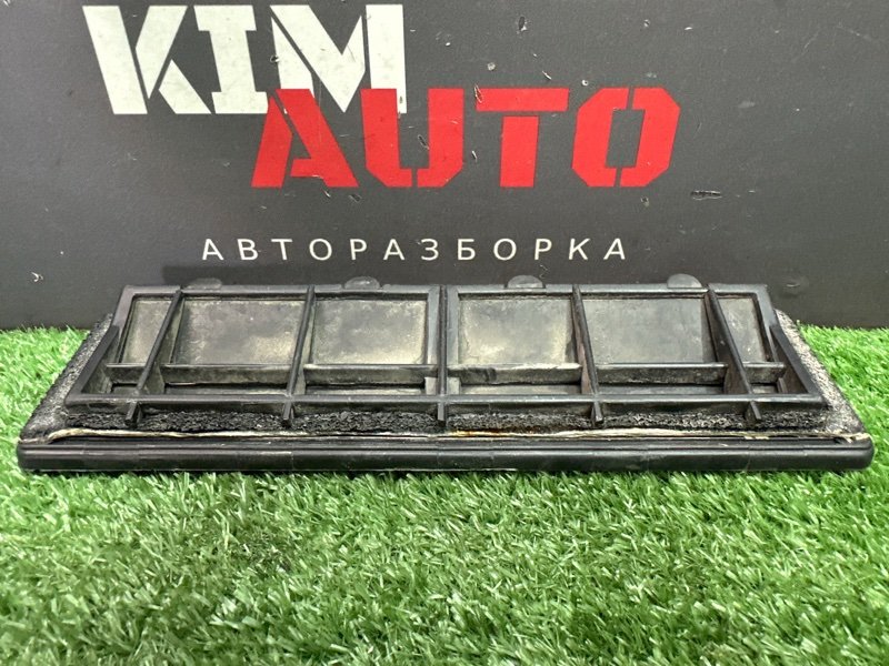 Решетка вентиляционная Hyundai Solaris 1 2013