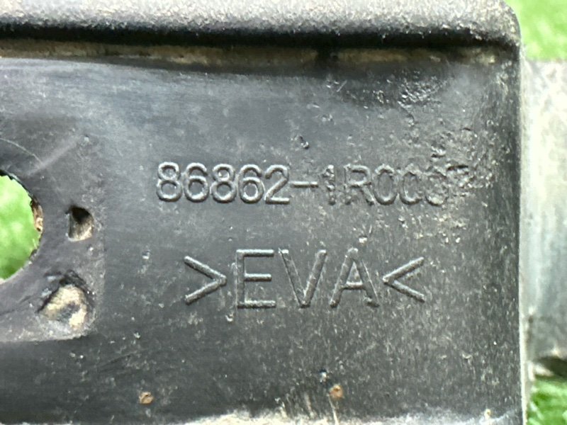 Брызговик Hyundai Solaris 1 2013