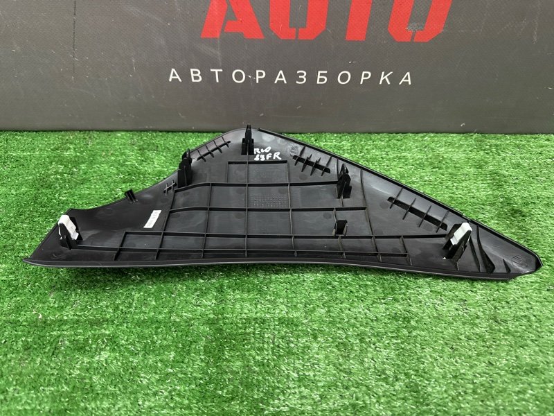 Накладка торпедо боковая Kia Rio 3 2016 QB