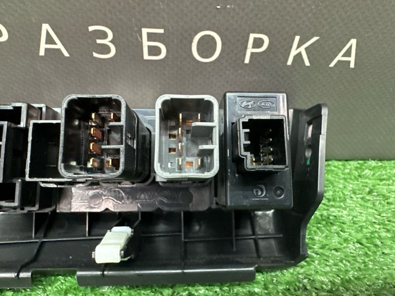 Блок кнопок Kia Rio 3 2016 QB