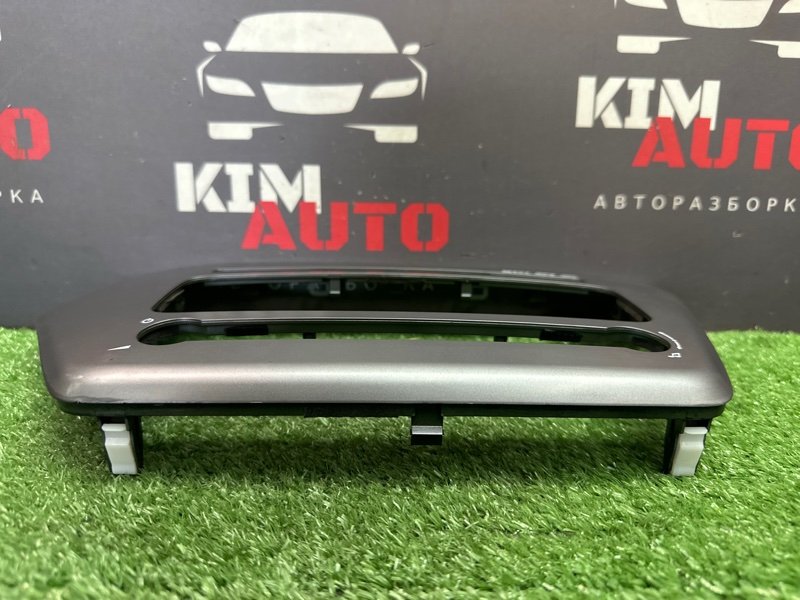 Рамка магнитолы Kia Rio 3 2016 QB