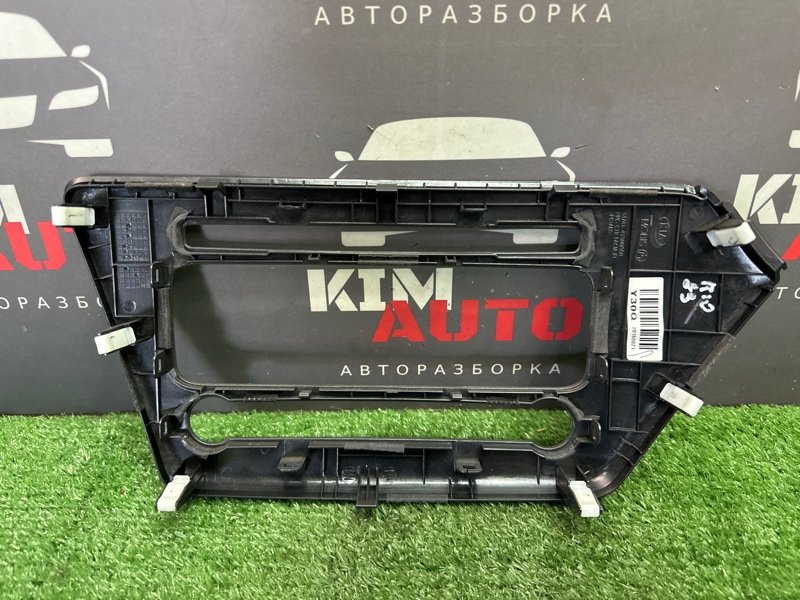 Рамка магнитолы Kia Rio 3 2016 QB