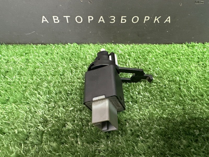 Выключатель стоп-сигнала(лягушка) Kia Rio 3 2016 QB