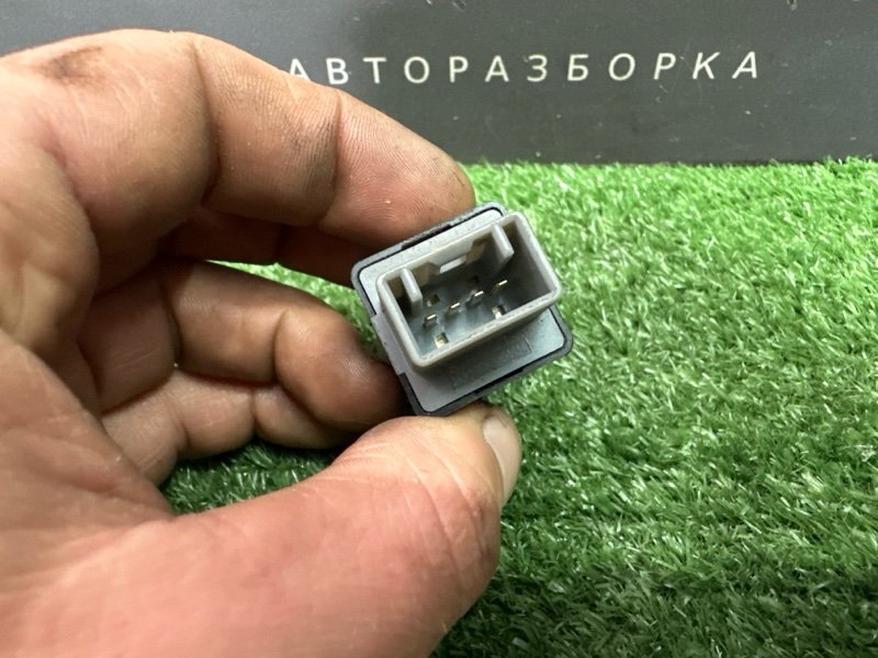 Выключатель стоп-сигнала(лягушка) Kia Rio 3 2016 QB