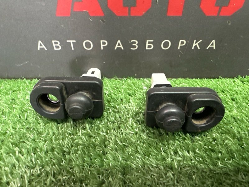 Концевик двери Kia Rio 3 2016 QB