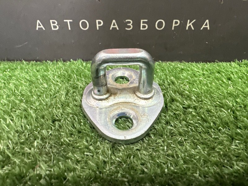 Ответная часть замка двери Kia Rio 3 2016 QB
