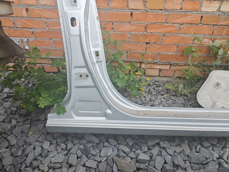 Порог со стойкой Kia Ceed 1 HB 2011 ED