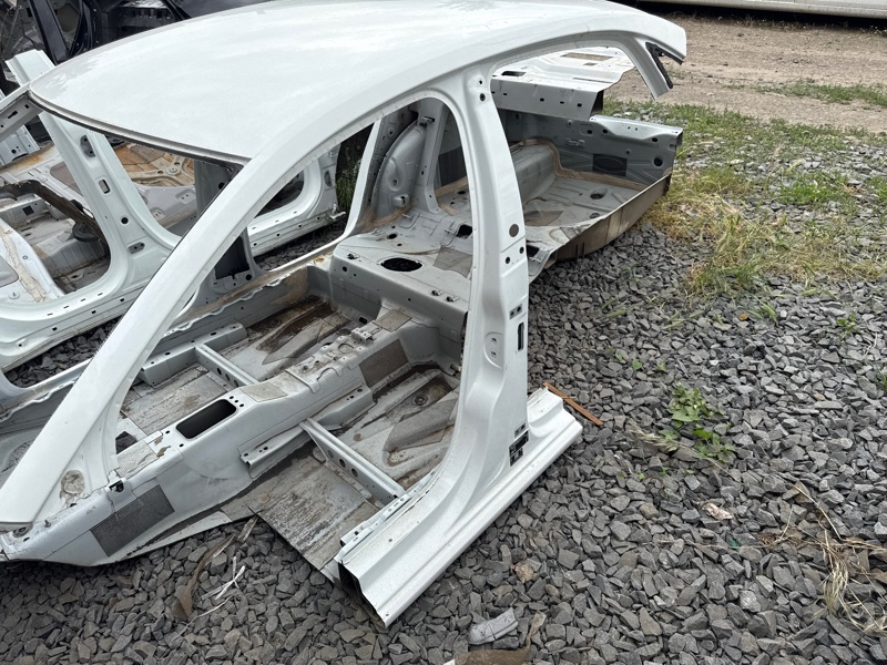 Порог со стойкой Volkswagen Polo 2017