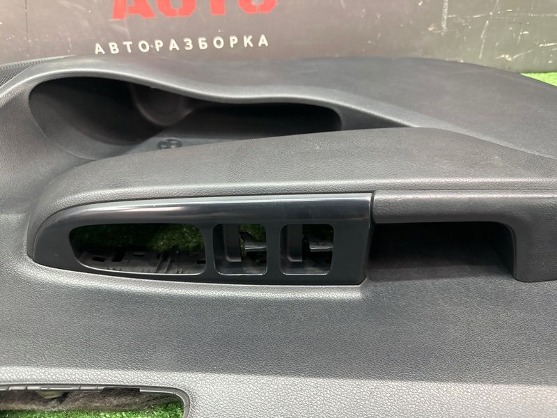 Обшивка двери Kia Rio 4 2017 FB