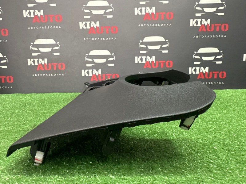 Накладка торпедо Kia Rio 4 2017 FB