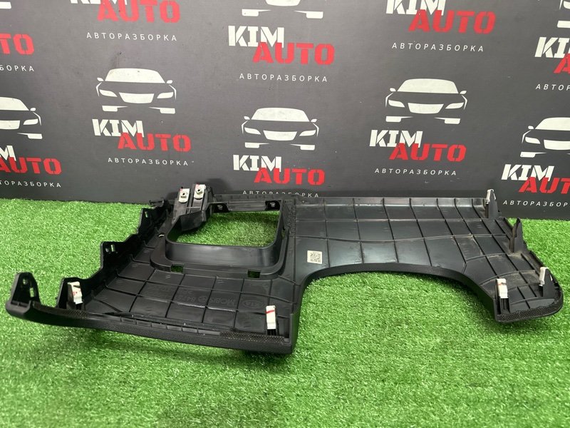 Накладка торпедо Kia Rio 4 2017 FB