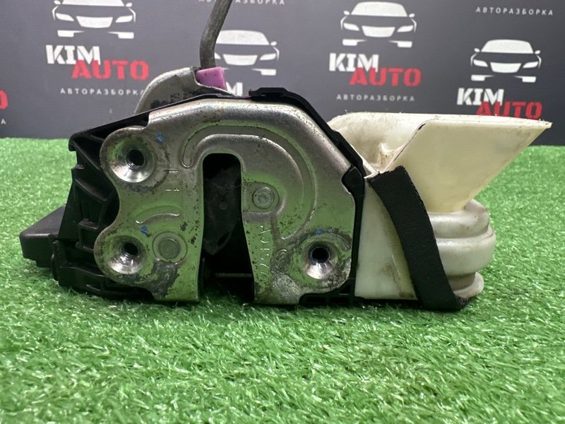 Замок двери Kia Rio 4 2017 FB