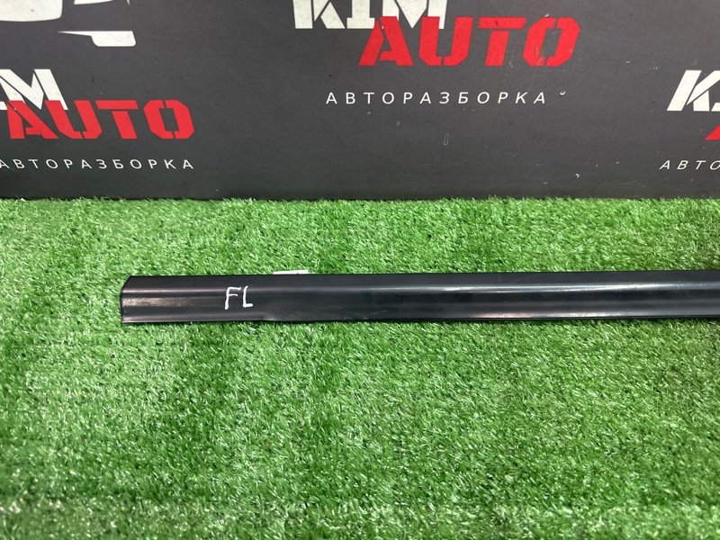 Уплотнитель стекла наружный (Бархотка) Kia Rio 4 2017 FB
