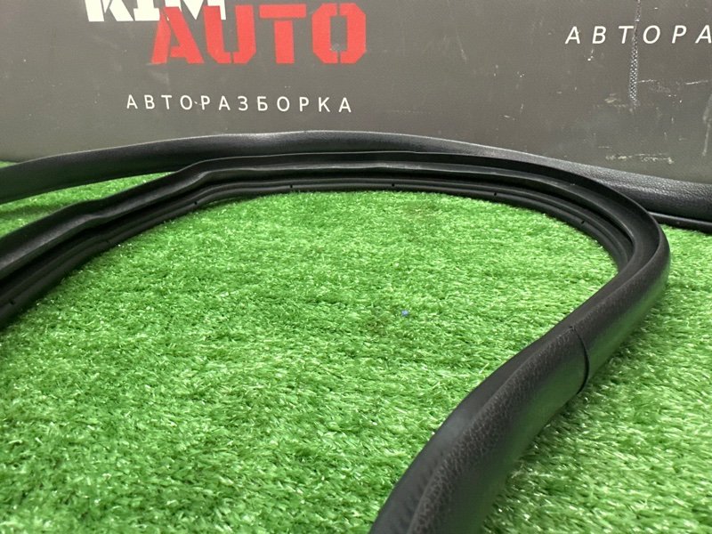 Уплотнитель проема двери Kia Rio 4 2017 FB