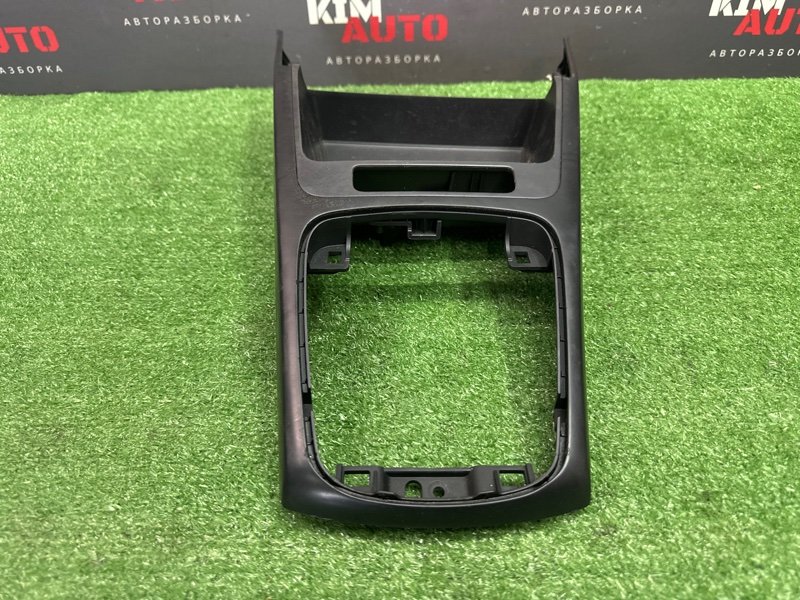 Накладка центральной консоли Kia Rio 4 2017 FB