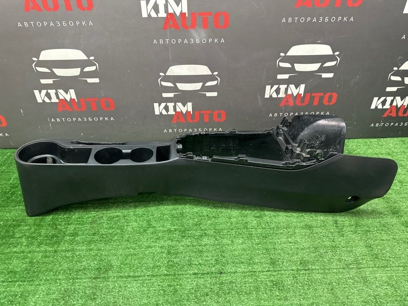 Консоль центральная Kia Rio 4 2017 FB