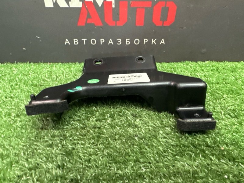 Кронштейн Kia Rio 4 2017 FB