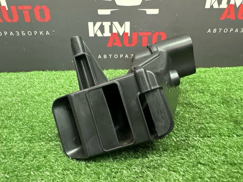 Воздуховод обдува ног Kia Rio 4 2017 FB