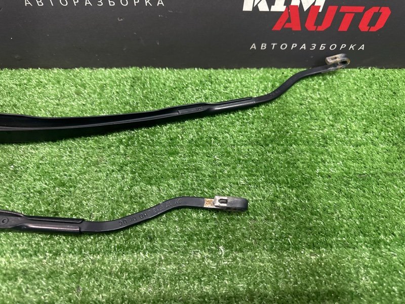 Поводки дворников Kia Rio 4 2017 FB
