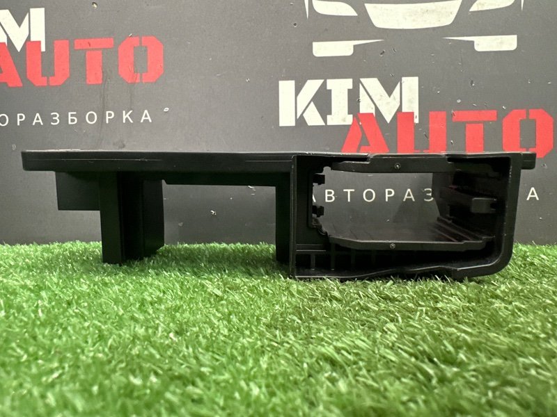 Кронштейн Kia Rio 4 2017 FB