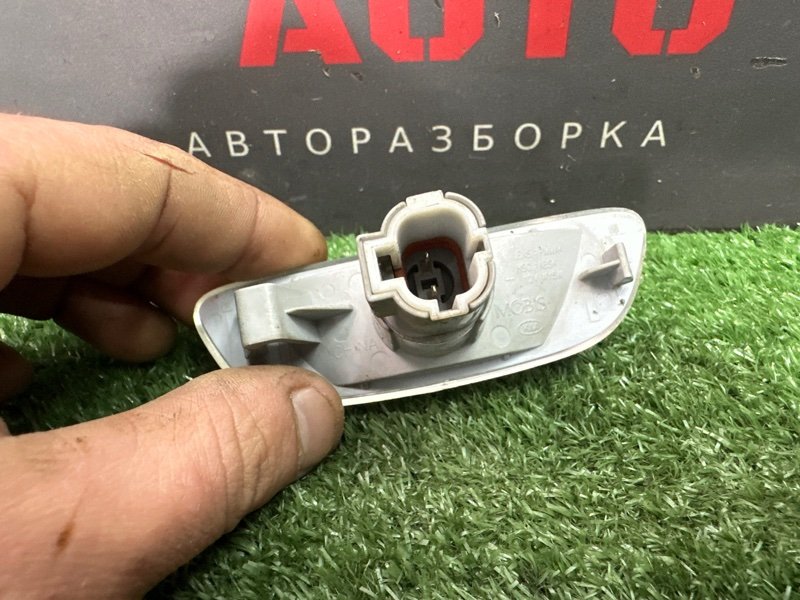 Повторитель поворота Kia Rio 4 2017 FB