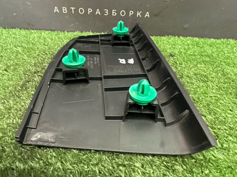 Накладка двери внутренняя Kia Rio 4 2021 FB