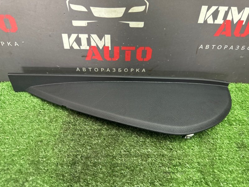 Накладка торпедо боковая Kia Rio 4 2021 FB