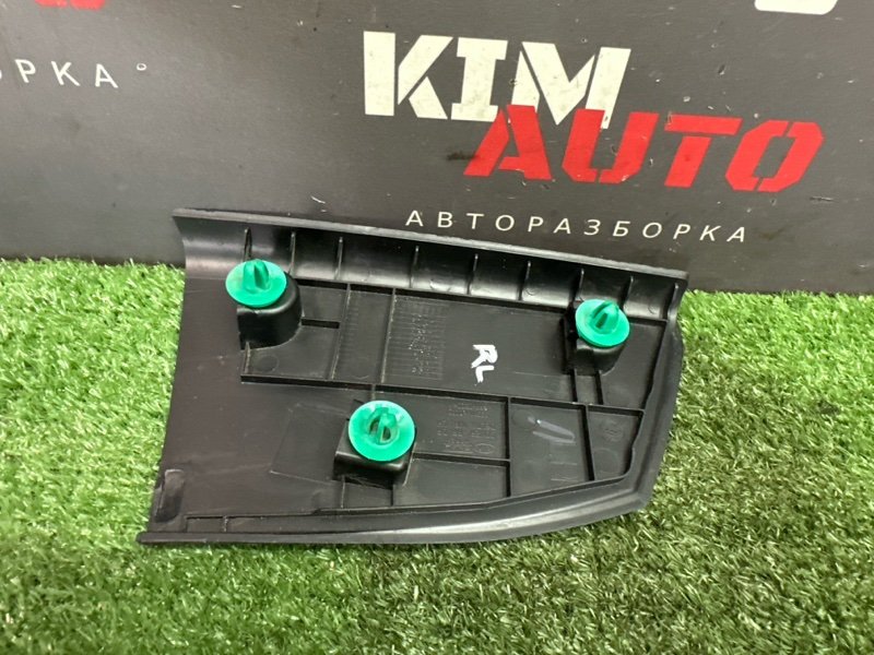 Накладка двери внутренняя Kia Rio 4 2021 FB