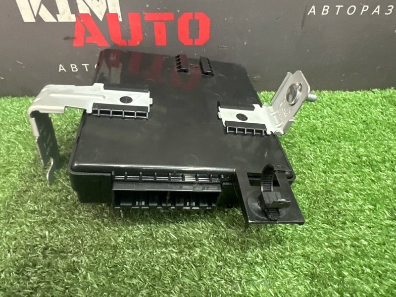 Блок комфорта(BCM) Kia Rio 4 2021 FB