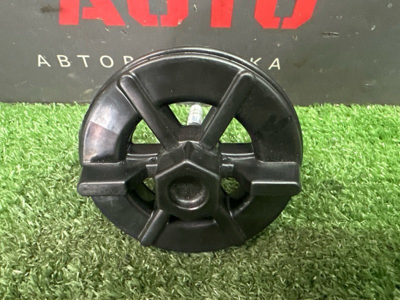 Болт крепления запасного колеса Kia Rio 4 2021 FB