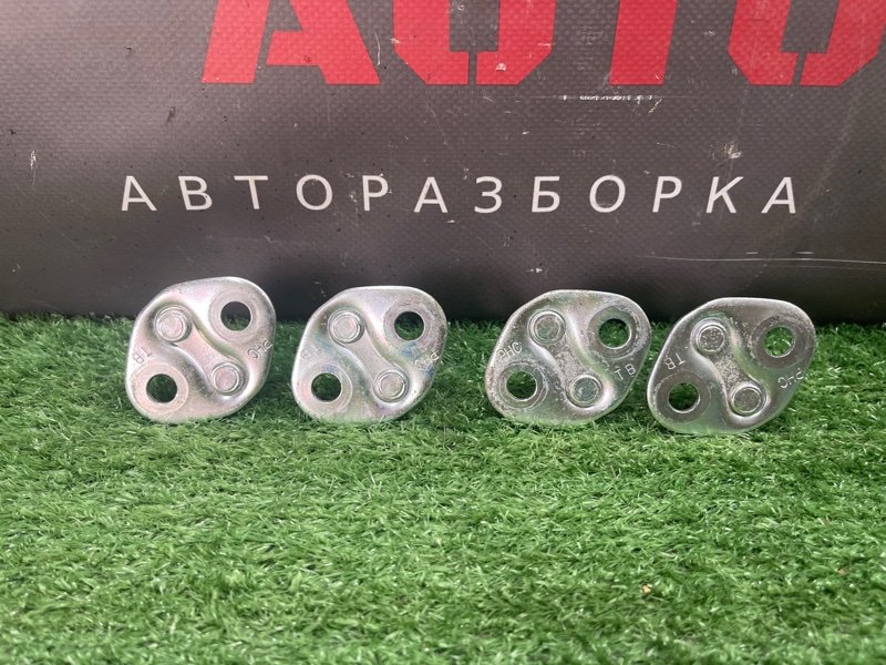 Ответная часть замка двери Kia Rio 3 HB 2014 HB