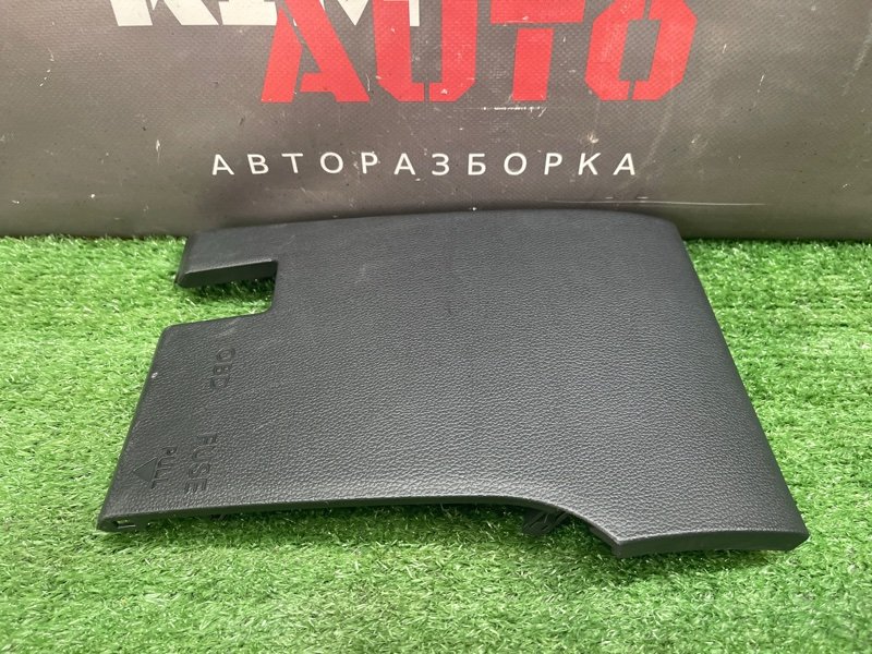 Крышка блока предохранителей Kia Rio 3 HB 2014 HB