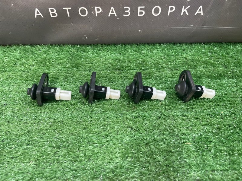Концевик двери Kia Rio 3 HB 2014 HB
