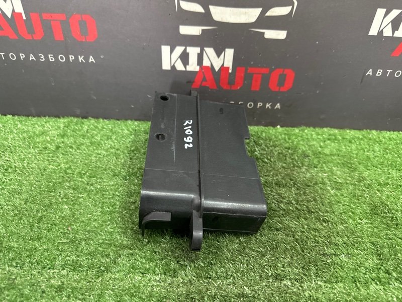 Воздухозаборник Kia Rio 4 2021 FB