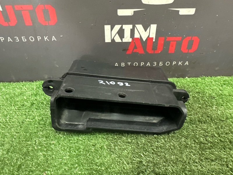 Воздухозаборник Kia Rio 4 2021 FB