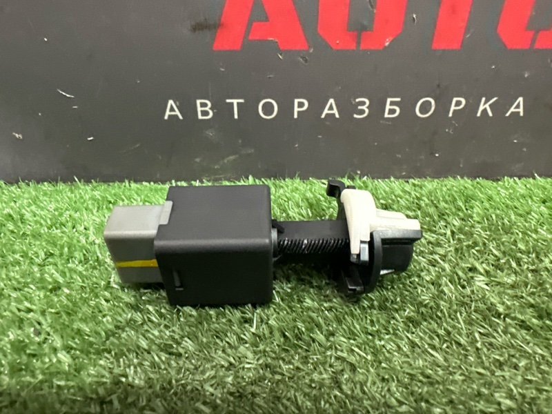 Выключатель стоп-сигнала(лягушка) Kia Rio 4 2021 FB