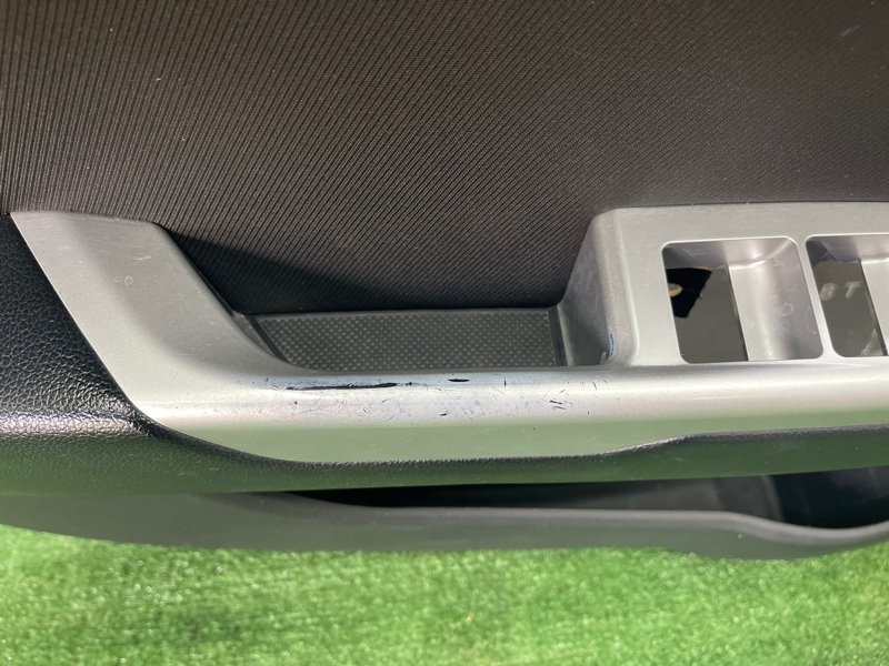 Обшивка двери Kia Rio 3 HB 2014 HB
