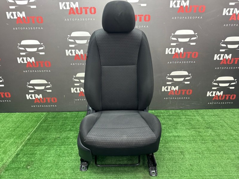Сиденья передние комплект Kia Rio 4 2021 FB