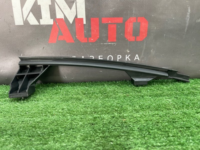 Направляющая стекла двери Kia Rio 3 HB 2014 HB