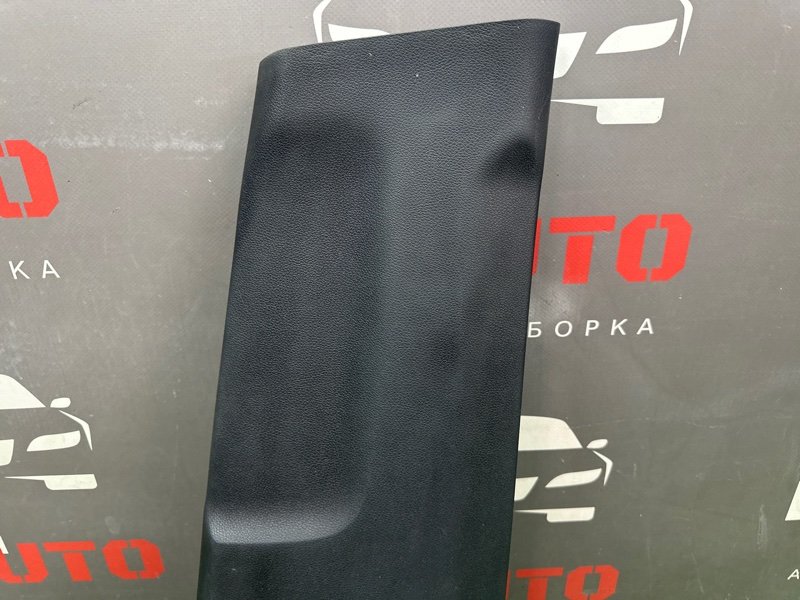 Обшивка стойки нижняя Kia Rio 4 2021 FB