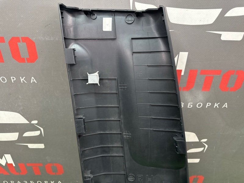 Обшивка стойки нижняя Kia Rio 4 2021 FB