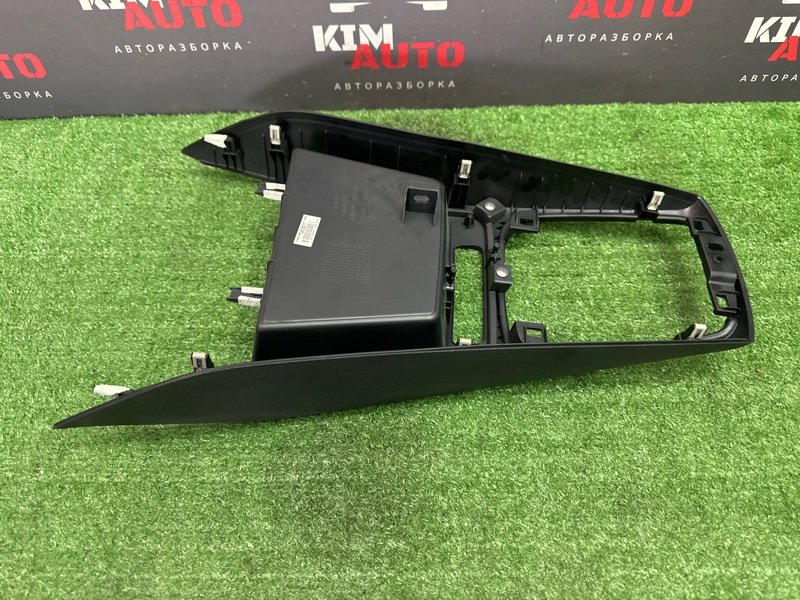 Накладка центральной консоли Kia Rio 4 2021 FB