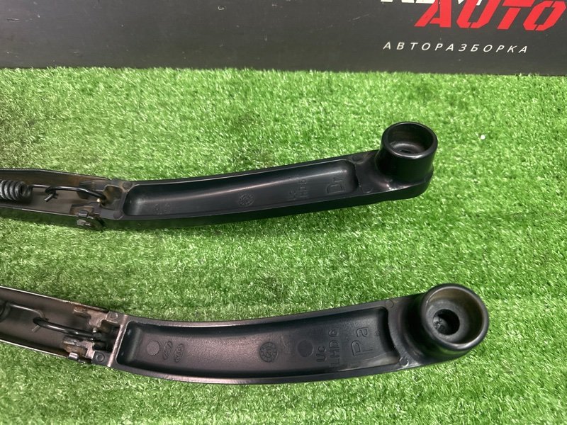 Поводки дворников Kia Rio 4 2021 FB