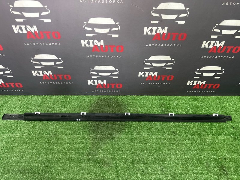 Уплотнитель стекла наружный (Бархотка) Kia Rio 4 2021 FB